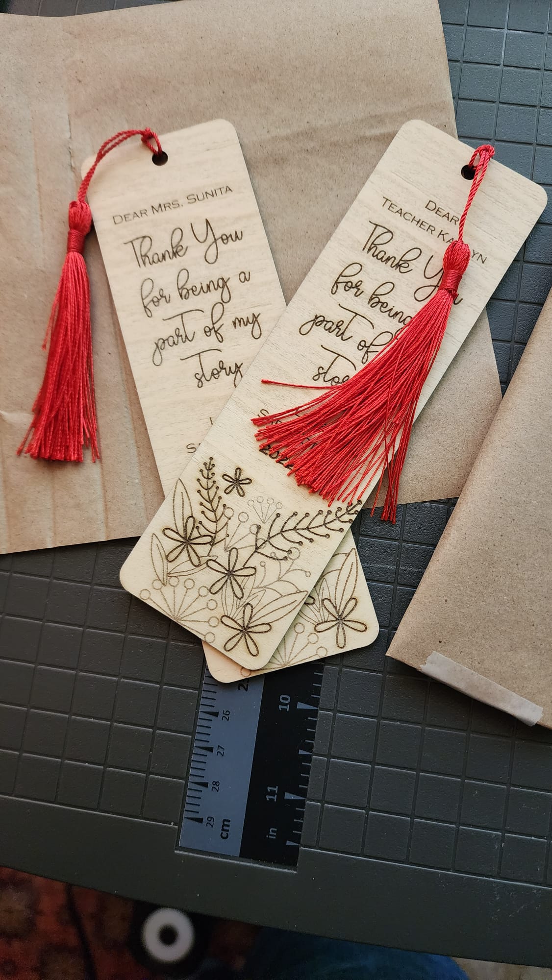 Wooden bookmarks with tassel